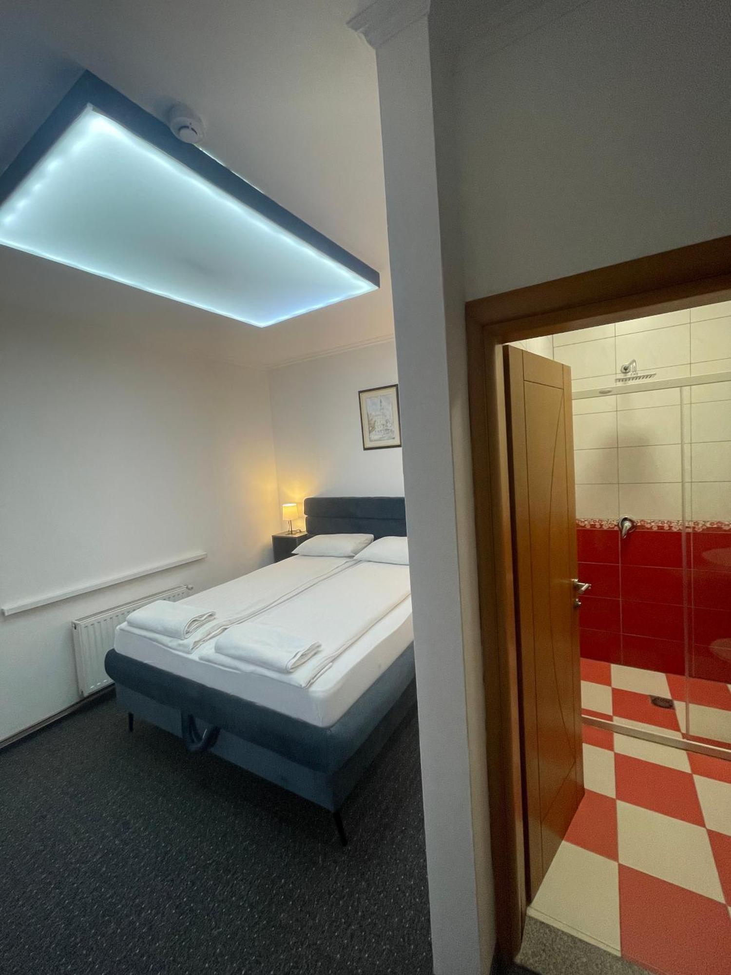 Hotel Ada - Otoka ซาราเยโว ภายนอก รูปภาพ