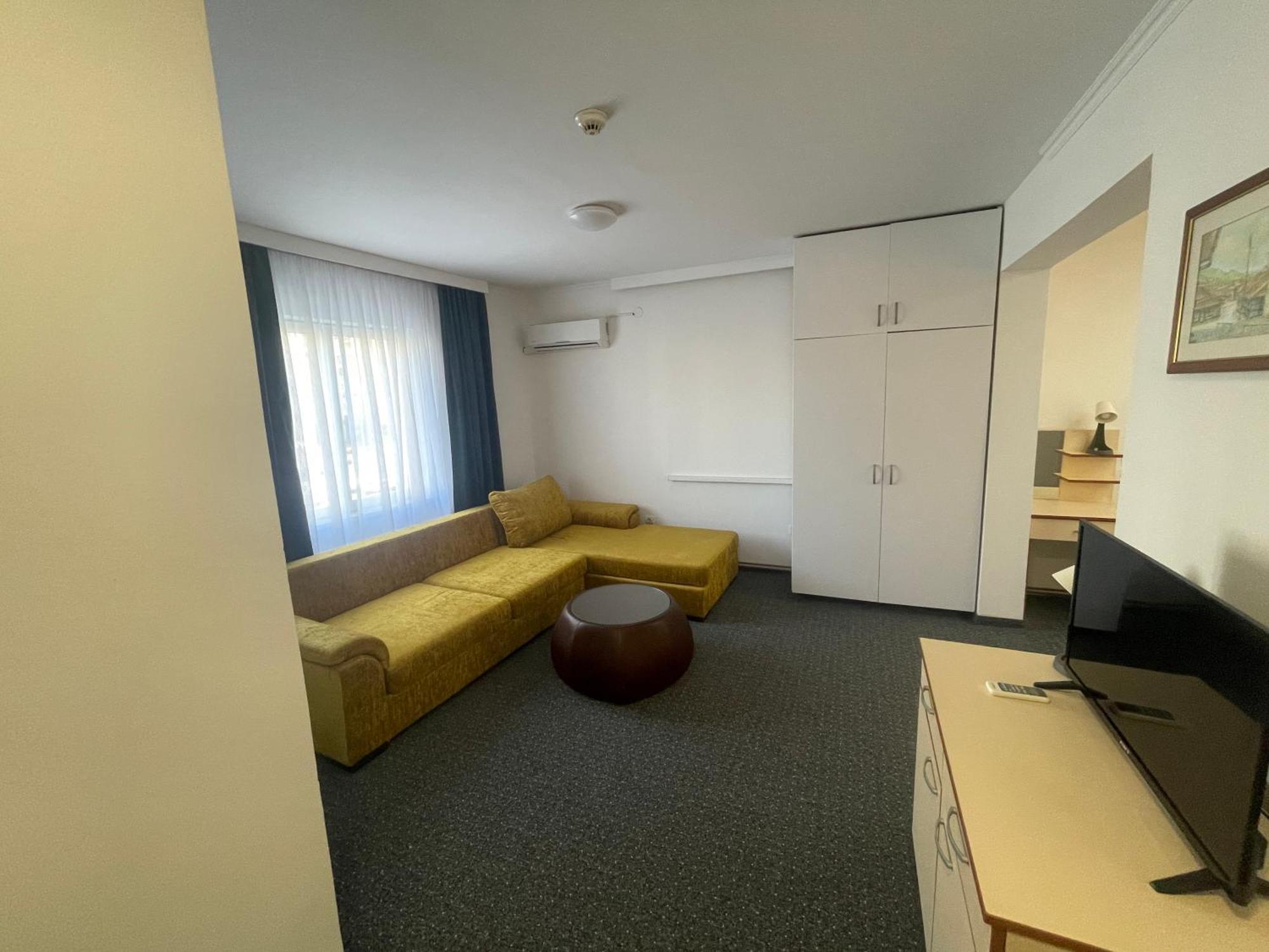 Hotel Ada - Otoka ซาราเยโว ภายนอก รูปภาพ